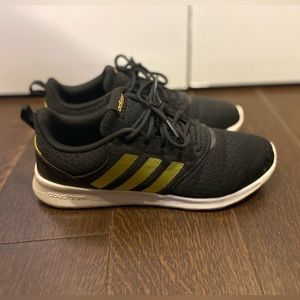 Adidas Womens' QT Racer 2.0 Sneakers, Size 7.5, Black, Like New